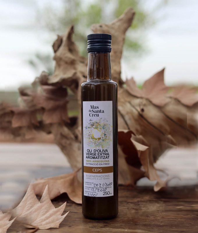 Aceite de oliva arbequina virgen extra aromatizado con boletus (cep), Mas de Santa Creu.