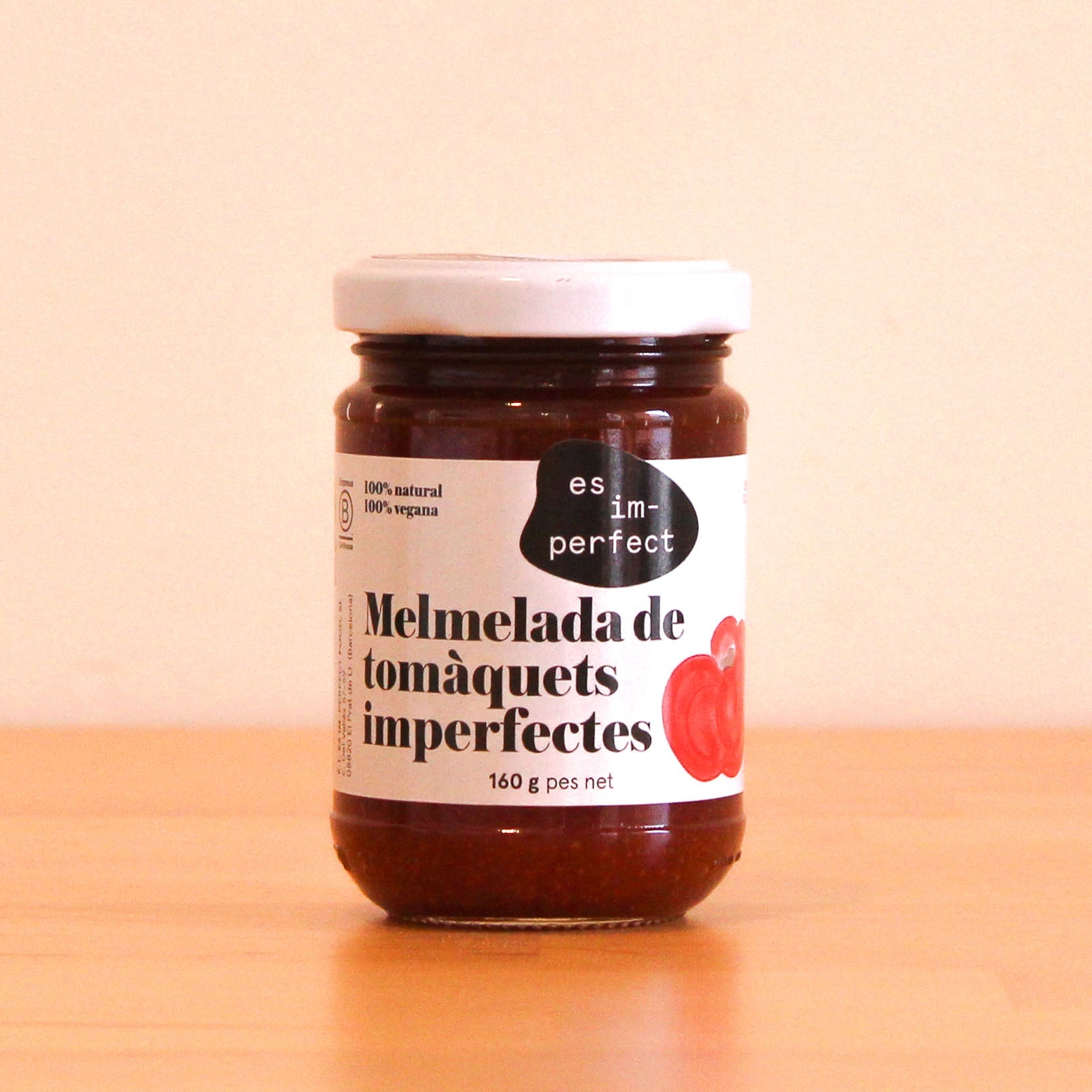 Mermelada artesana de tomate, tarro de la marca es im-perfect.